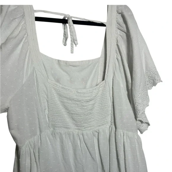 Old Navy Embroidered White Maxi Dress – Size 3X - Picture 5 of 8